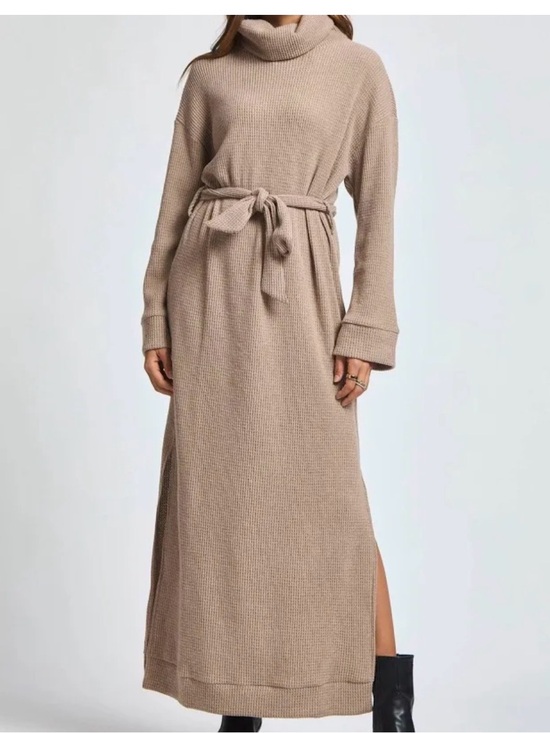 Dear Scarlett Dresses & Skirts - Dear Scarlett Plush Belted Maxi Dress in Mocha Sz XL